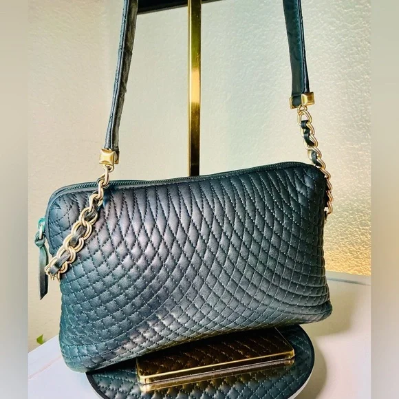 Bally Quilted Lambskin Handbag With Gold B Logo “Host Pick” - Picture 9 of 16